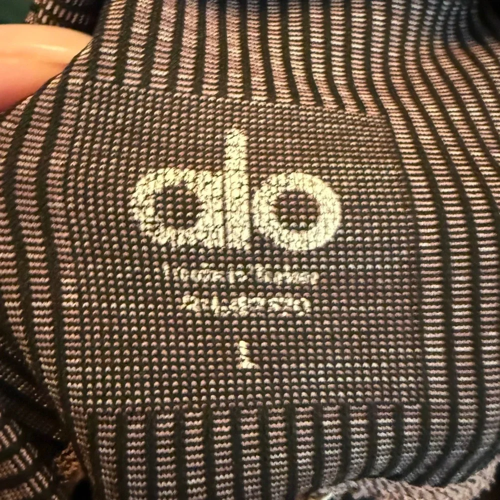 Alo Yoga Seamless Radiance High Rise Leggings Womens Large Black Lavender Active